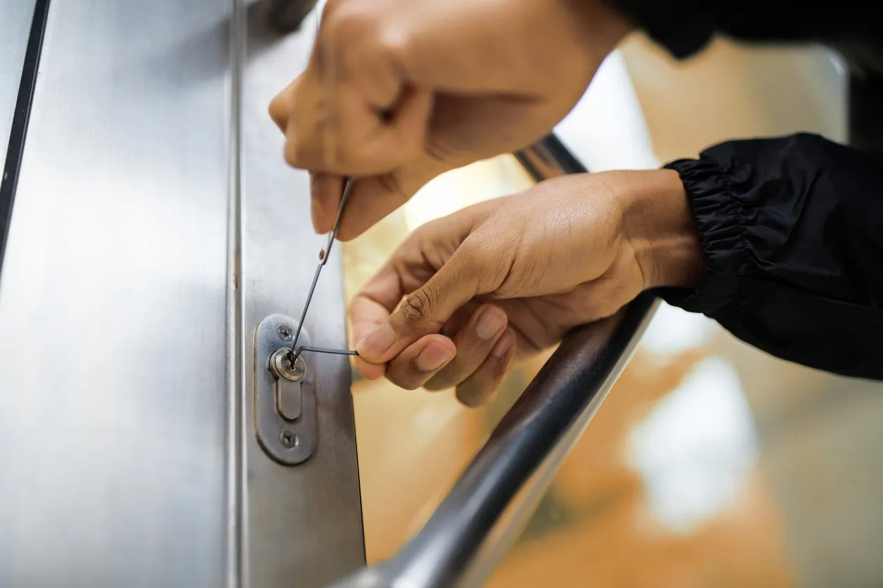 commercial-locksmith-security